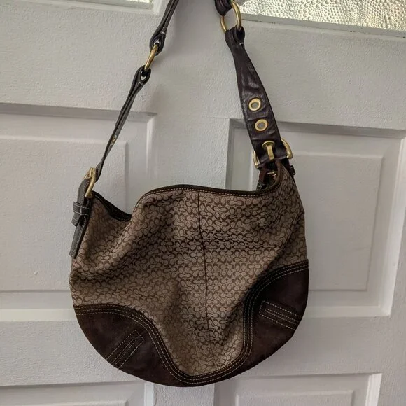 Coach Vintage Soho Signature Hobo Bag - Picture 3 of 13